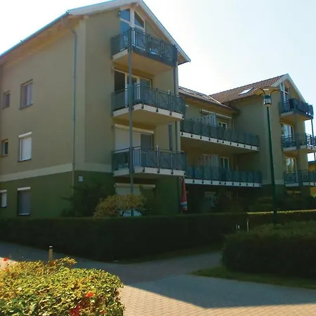 Awesome In Graal-mritz With 1 Bedrooms Appartement *